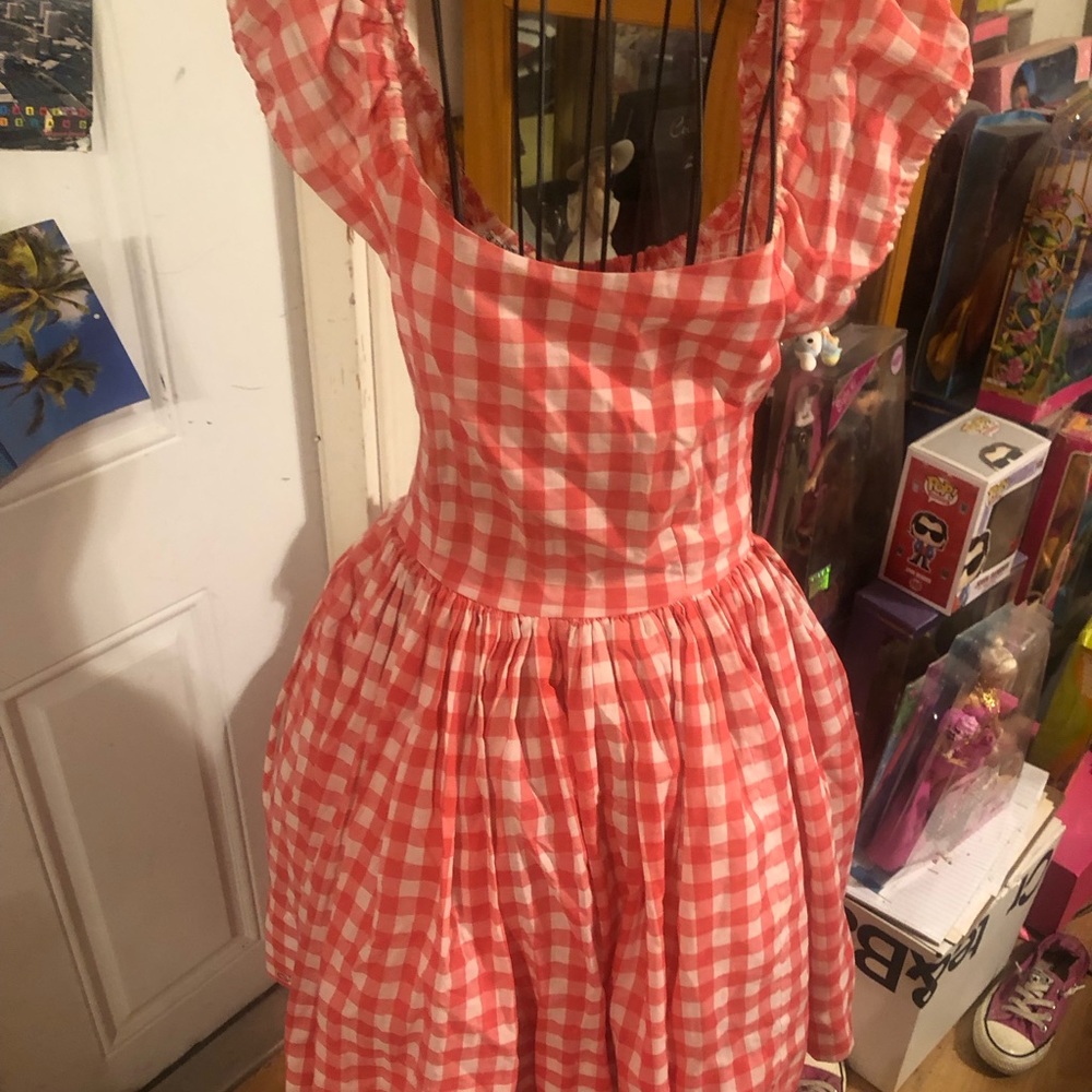 Super cute gingham style dress ❤️